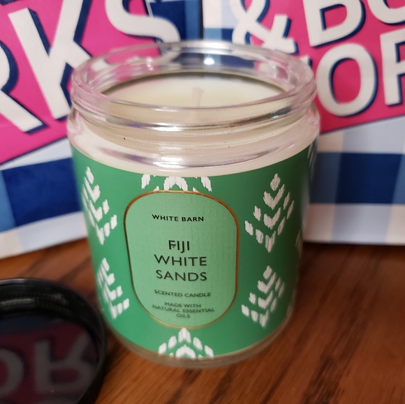 Bath & Body Works Other Bath Body Works White Barn Single Wick Fiji
